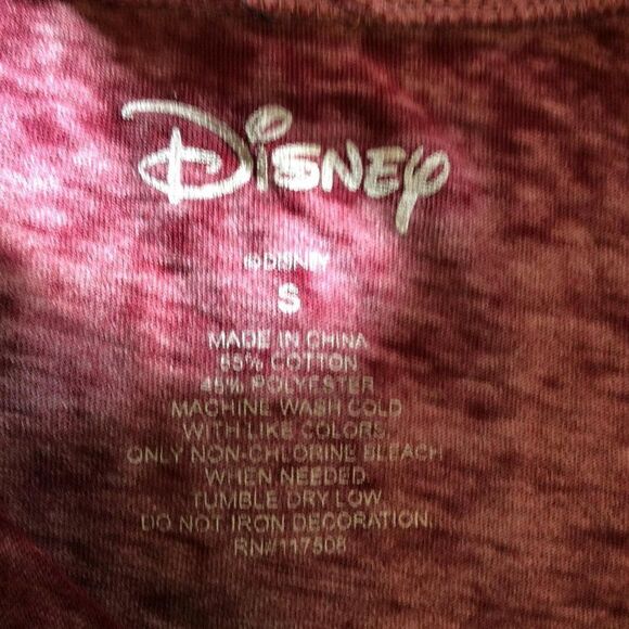 DISNEY Women Short Sleeve Hakuna Matata Tee Size S Maroon - Picture 3 of 3